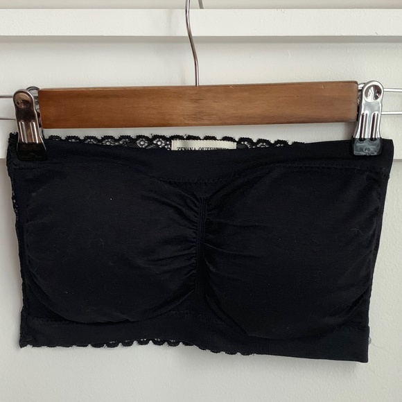 Zenana Outfitters Other - Black Padded Strapless Bralette, OS